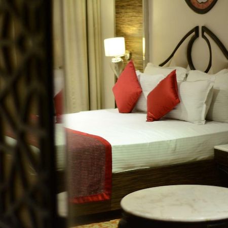 The First Hotel Chandigarh Luaran gambar
