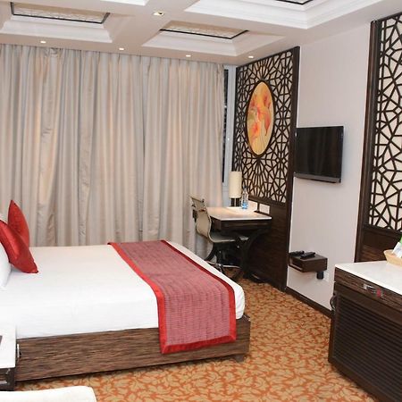 The First Hotel Chandigarh Luaran gambar