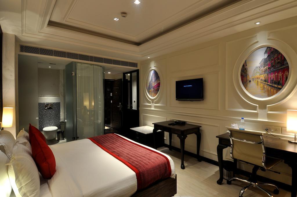 The First Hotel Chandigarh Luaran gambar