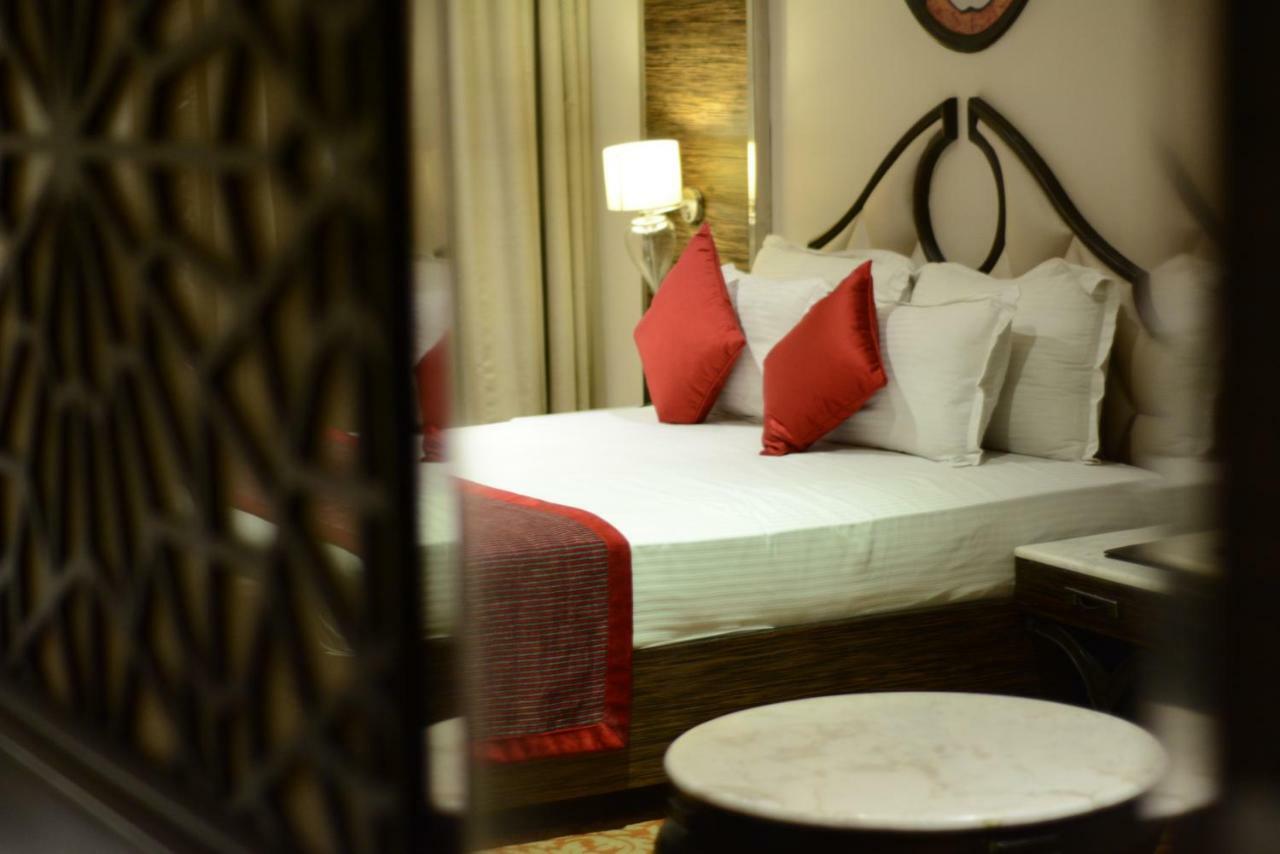 The First Hotel Chandigarh Luaran gambar
