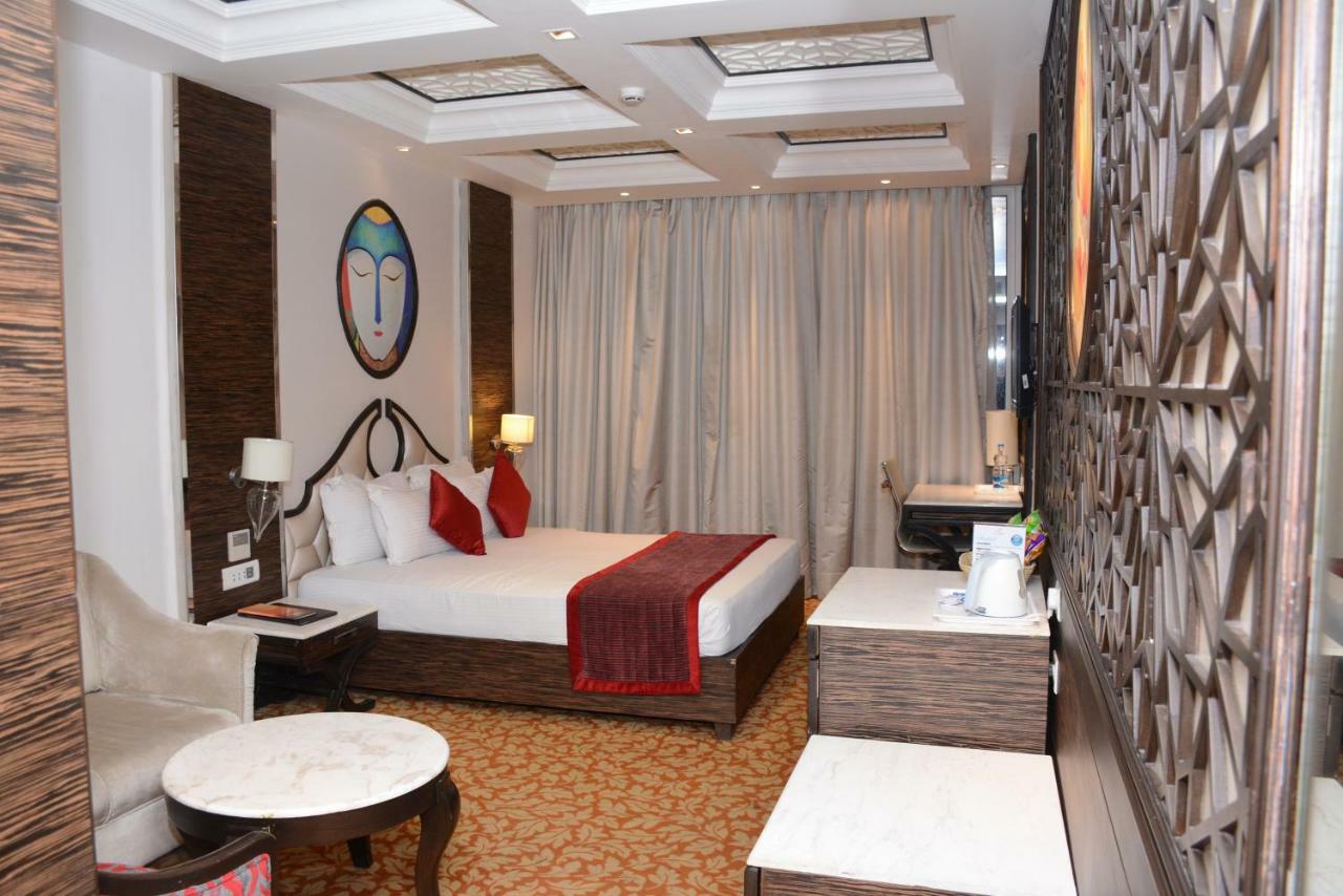 The First Hotel Chandigarh Luaran gambar